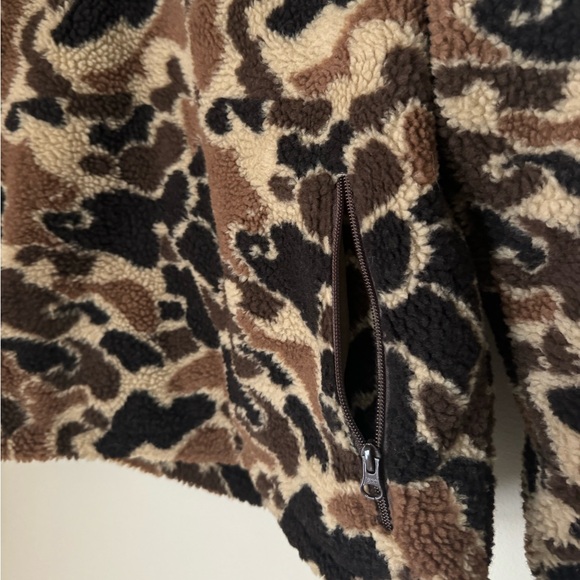 American Flyway Waterfowl 1/4 Zip Ultra Quiet OSC Sherpa
Fleece Pullover - Picture 4 of 7